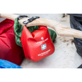 wodoszczelna-apteczka-first-aid-kit-lifesystems (7).jpg
